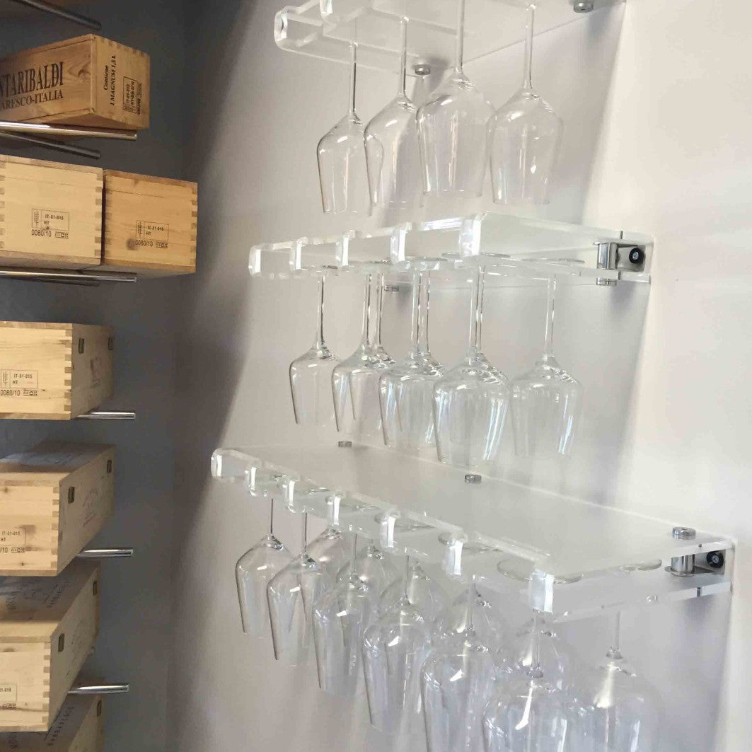 I Dettagli Portabicchieri in plexiglass dalle linee moderne per bicchieri  di plastica Alhena